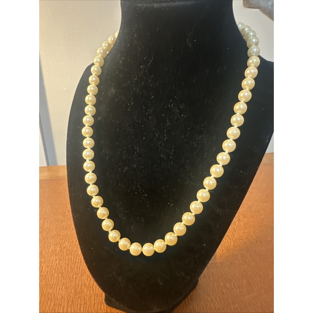 VintageAvon Strand‎ Faux Ivory Pearls 18"